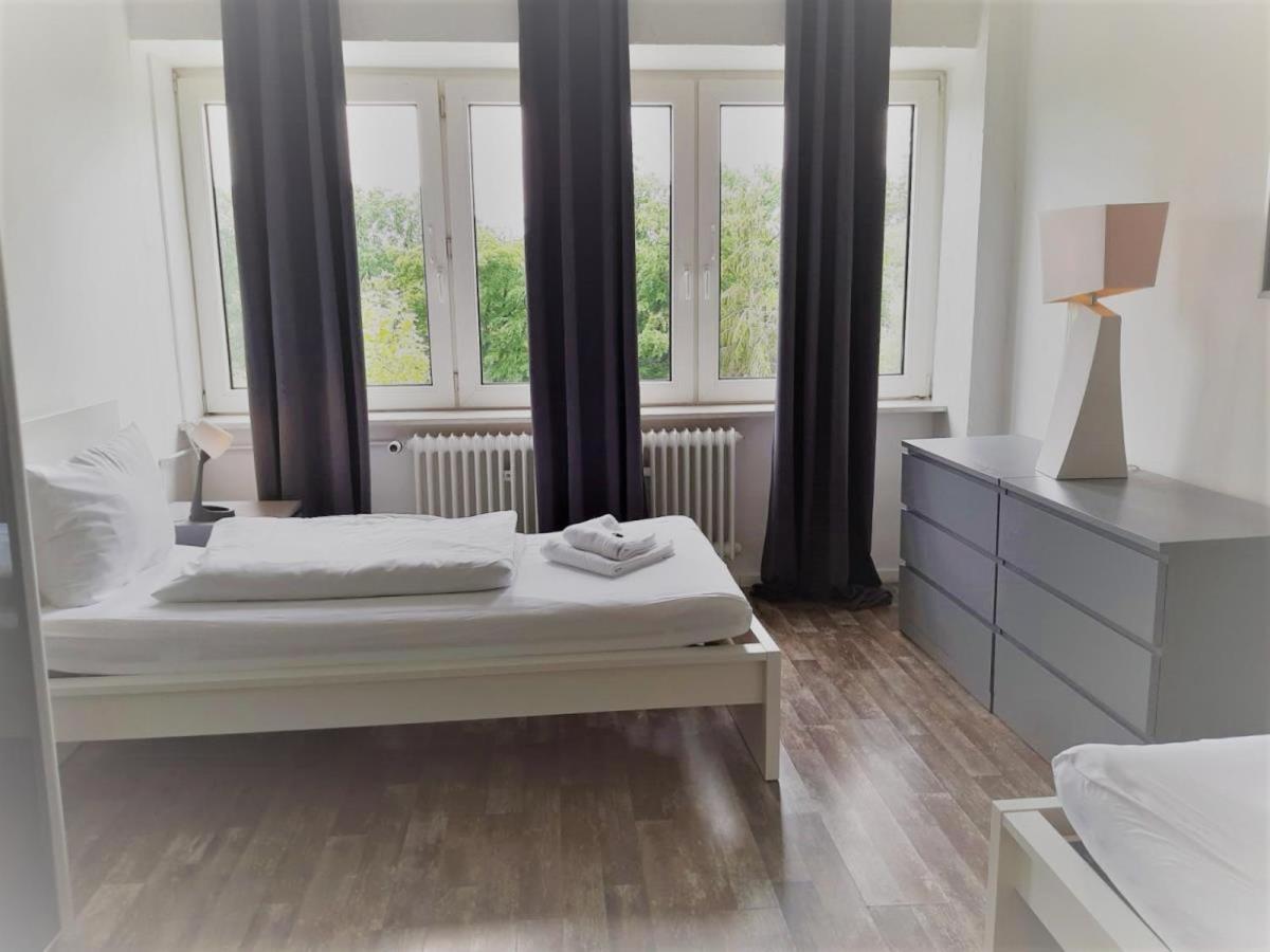 Mehrbett-Apartment 6 Citynah, Einfache Ausstattung Hamburg Exterior foto